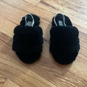 Ugg Fluff Yea Slides - Slipper Size 11 girls.